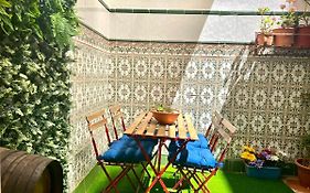 Adela & Private Courtyard By Ele Apartments